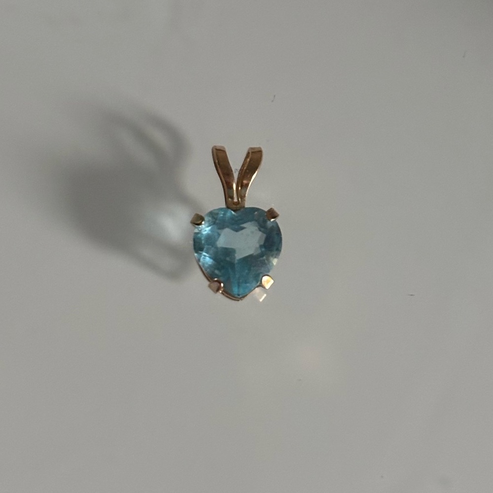 10k Yellow Gold Blue topaz Heart shaped pendant